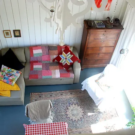 Bed In Waterland-3